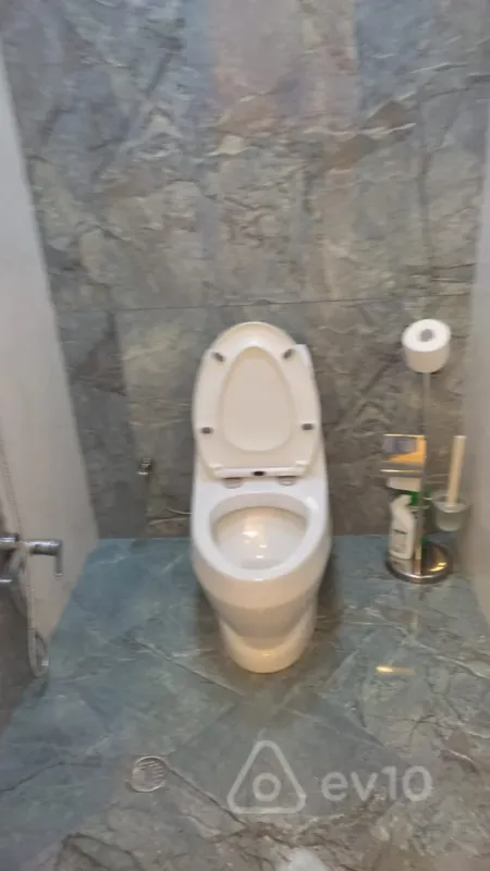 Kirayə verilir 2 otaqlı yeni tikili 100 m²