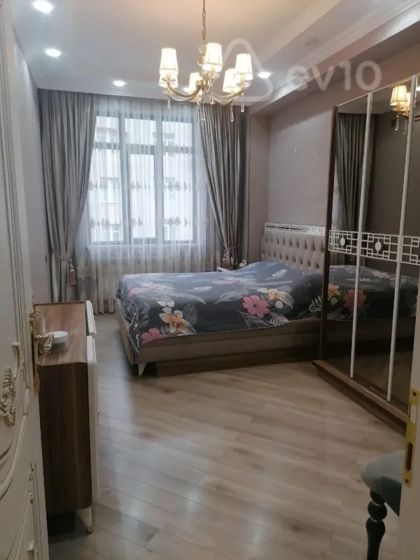 Kirayə verilir 2 otaqlı yeni tikili 100 m²