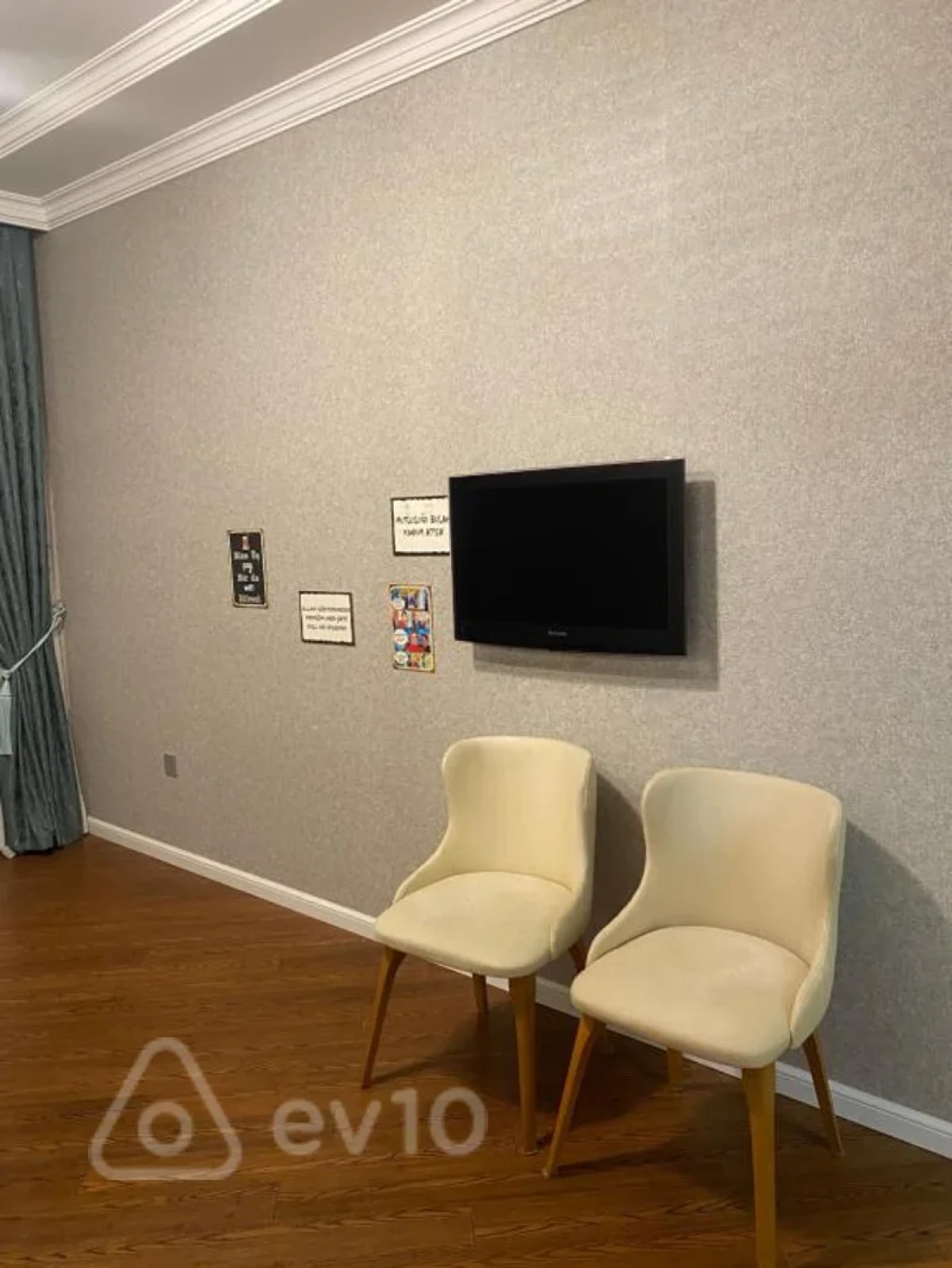 Kirayə verilir 3 otaqlı yeni tikili 140 m²