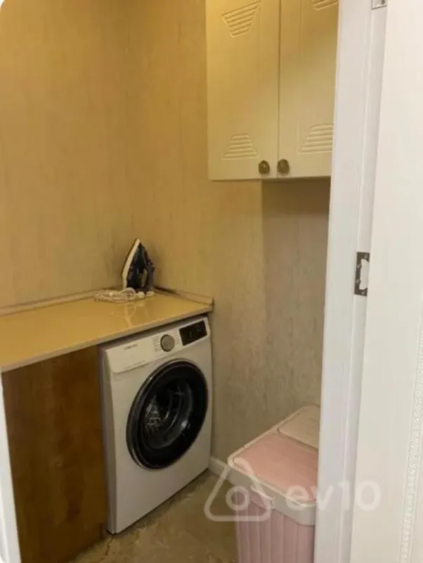 Kirayə verilir 3 otaqlı yeni tikili 140 m²