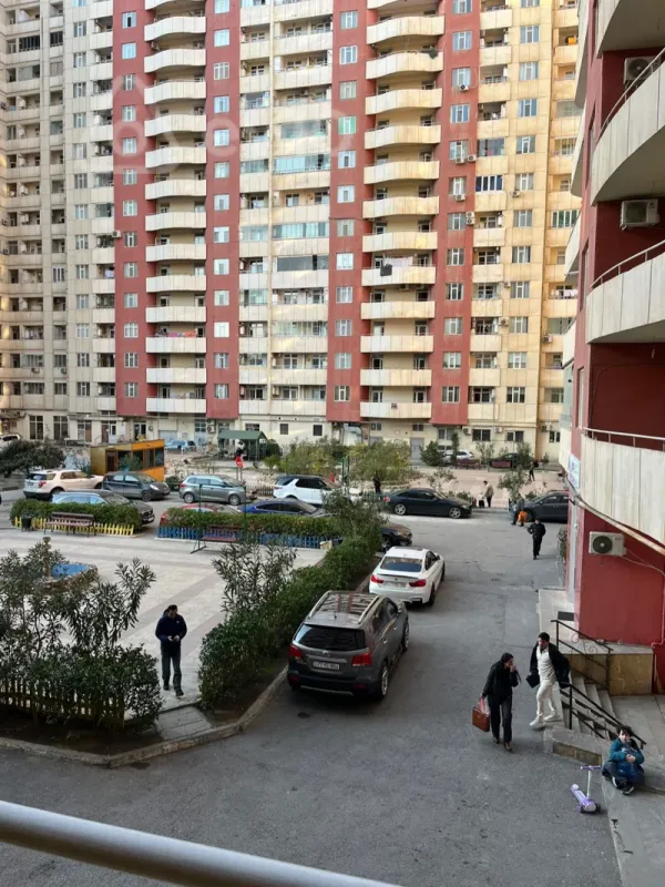 Kirayə verilir 3 otaqlı yeni tikili 120 m²