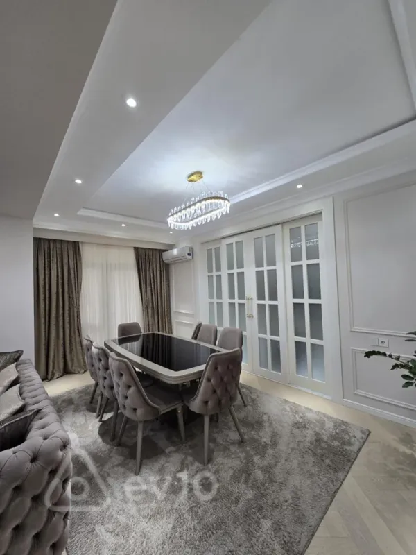 Satılır 3 otaqlı yeni tikili 156 m²
