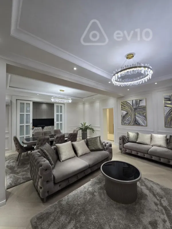 Satılır 3 otaqlı yeni tikili 156 m²