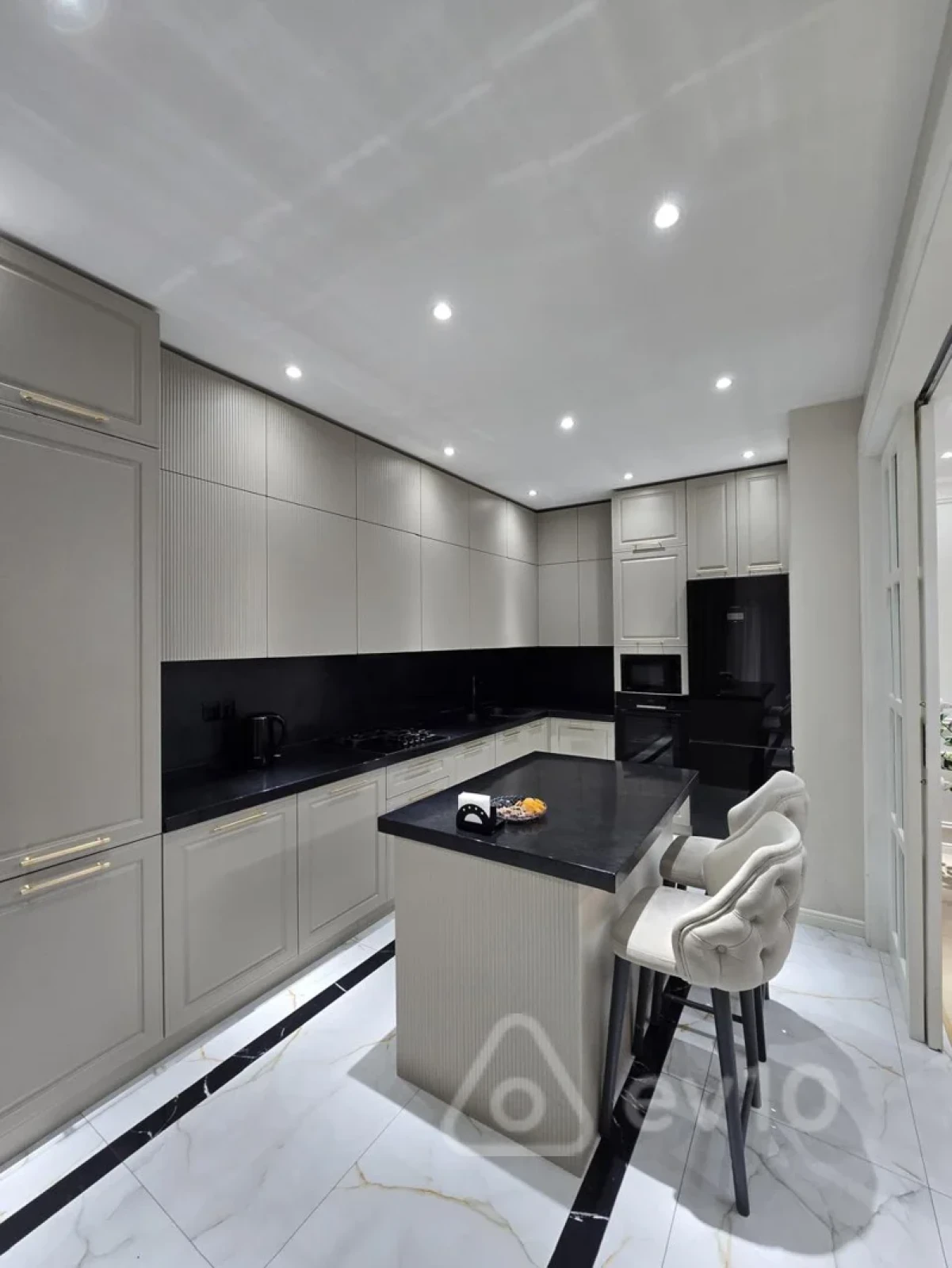 Satılır 3 otaqlı yeni tikili 156 m²