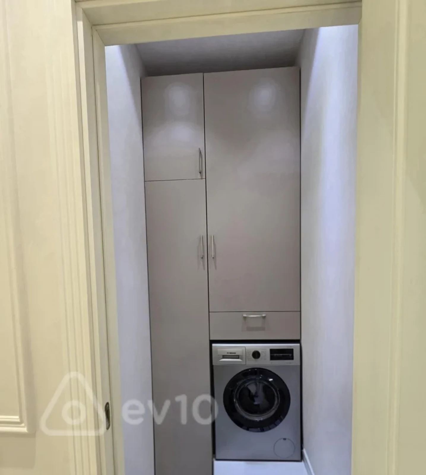 Satılır 3 otaqlı yeni tikili 156 m²