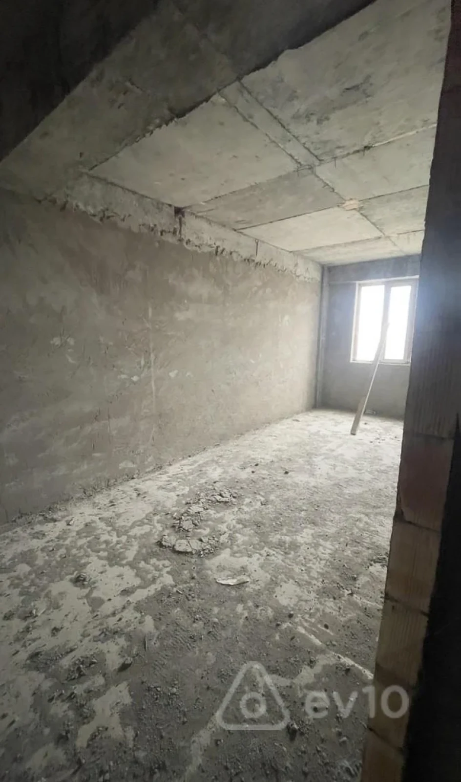 Satılır 2 otaqlı yeni tikili 81 m²