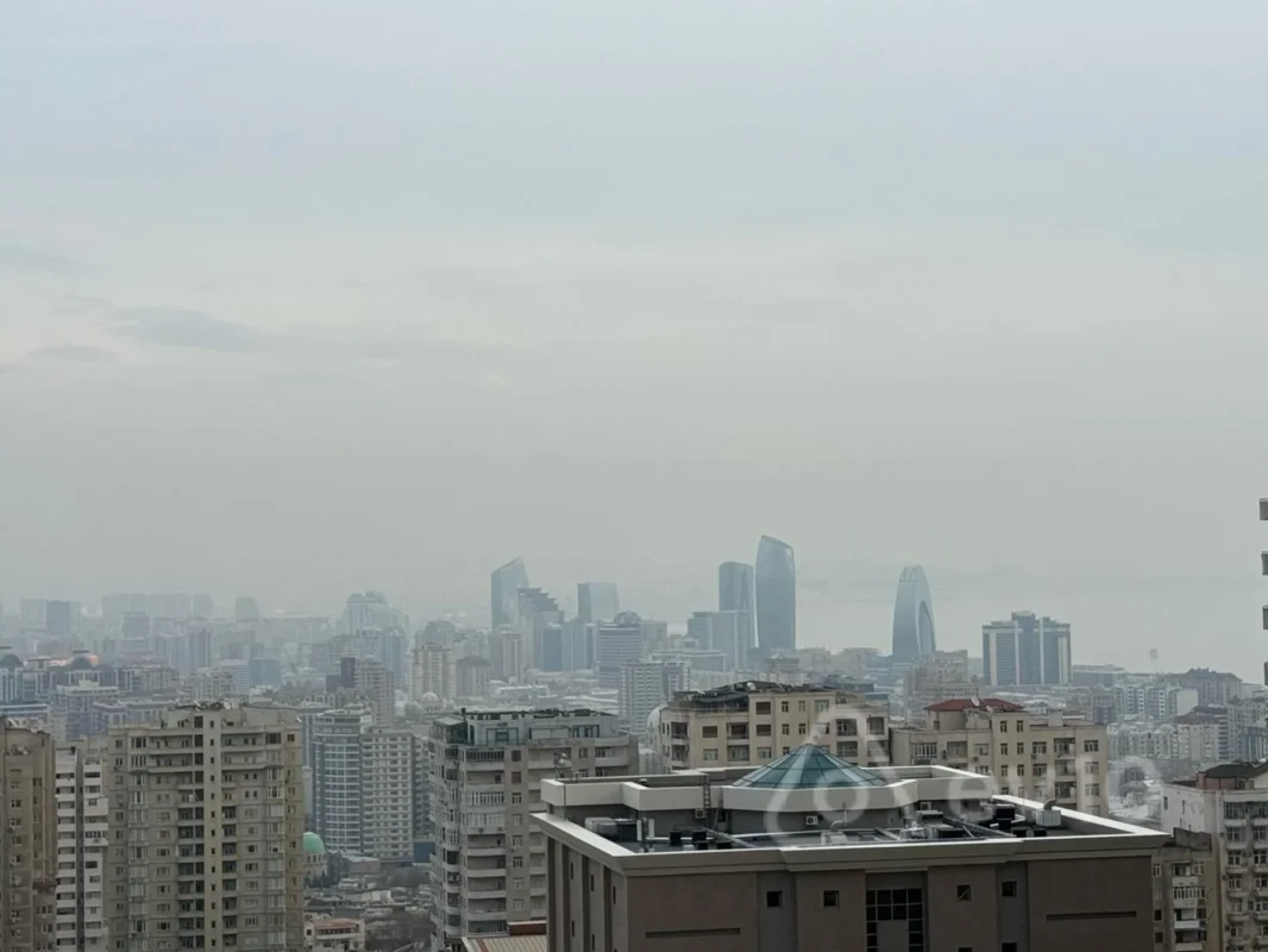 Kirayə verilir 4 otaqlı yeni tikili 145 m²