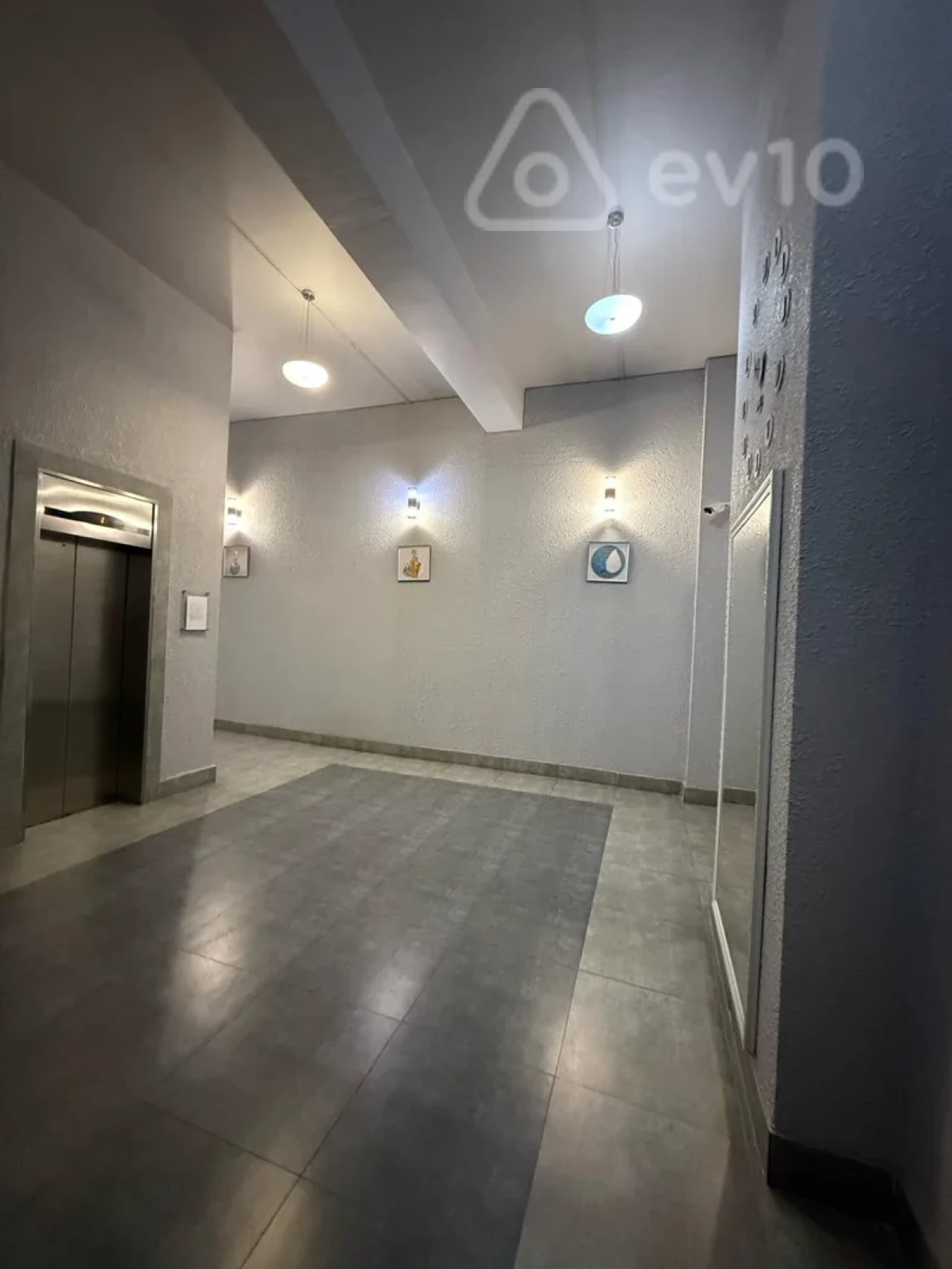 Kirayə verilir 4 otaqlı yeni tikili 145 m²