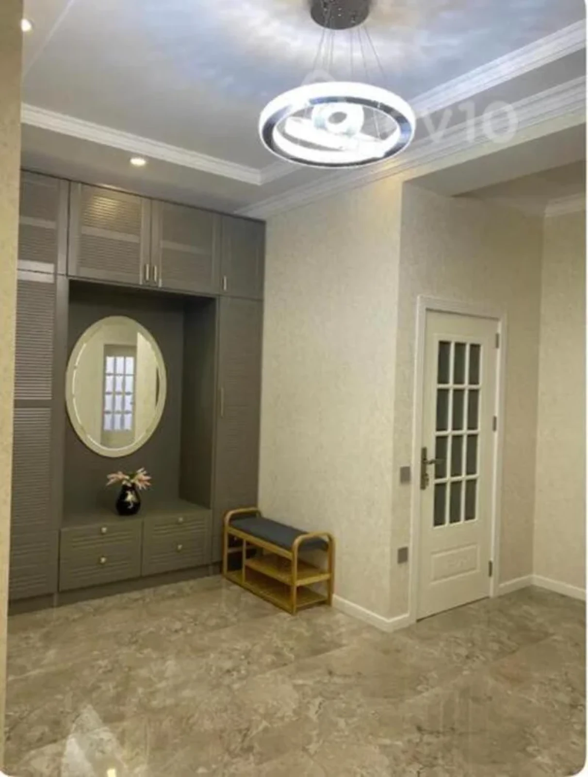 Kirayə verilir 3 otaqlı yeni tikili 140 m²