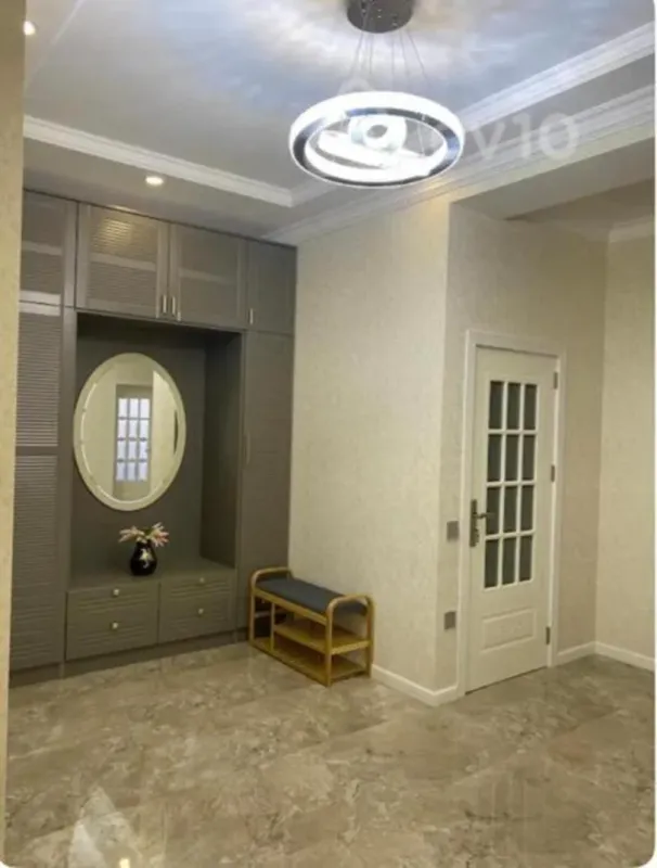 Kirayə verilir 3 otaqlı yeni tikili 140 m²