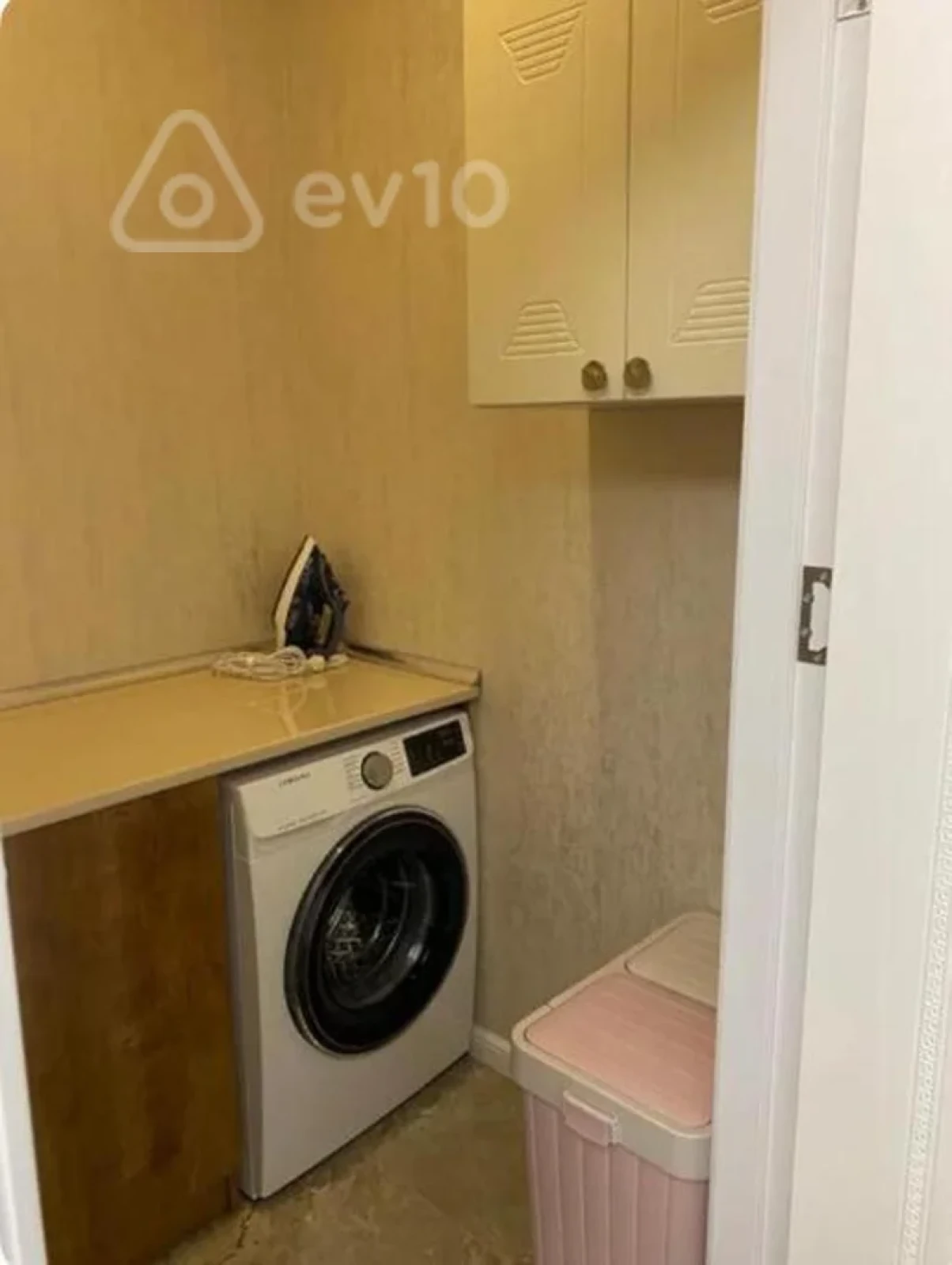 Kirayə verilir 3 otaqlı yeni tikili 140 m²