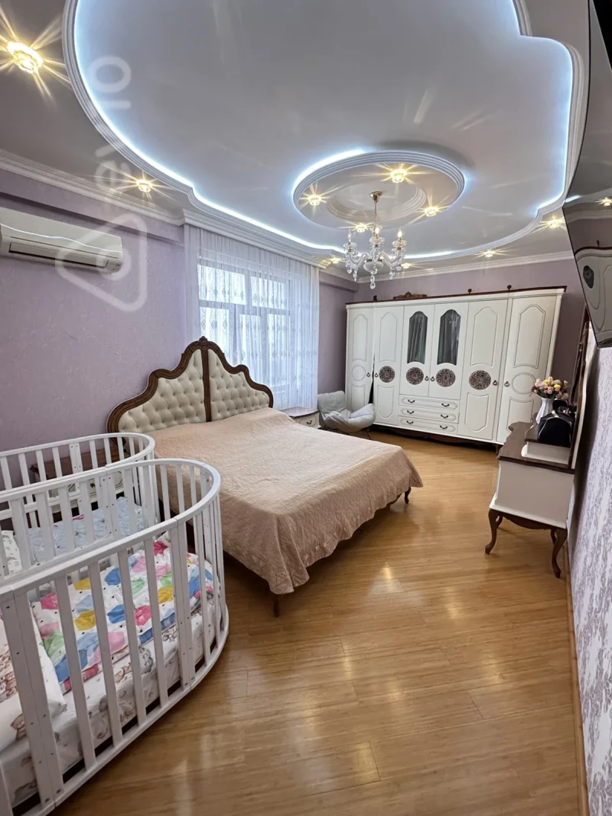 Satılır 4 otaqlı yeni tikili 183 m²