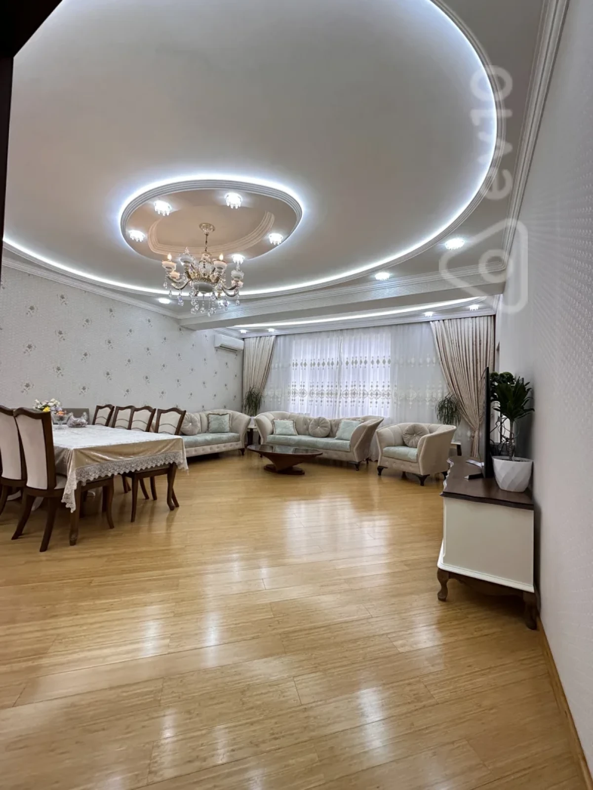 Satılır 4 otaqlı yeni tikili 183 m²