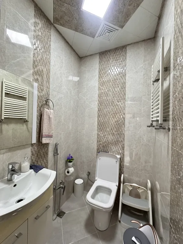 Satılır 4 otaqlı yeni tikili 183 m²