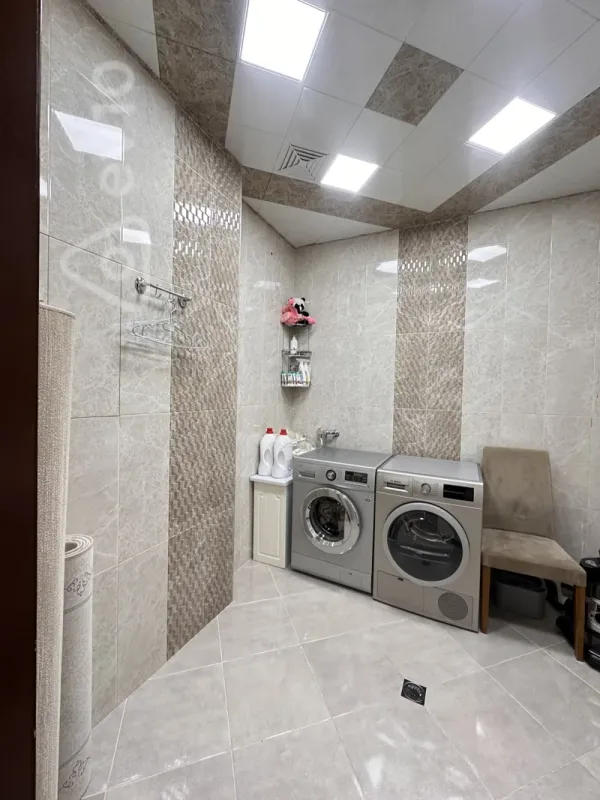 Satılır 4 otaqlı yeni tikili 183 m²