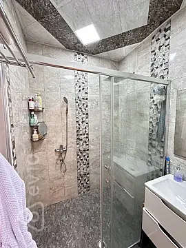 Satılır 4 otaqlı yeni tikili 183 m²