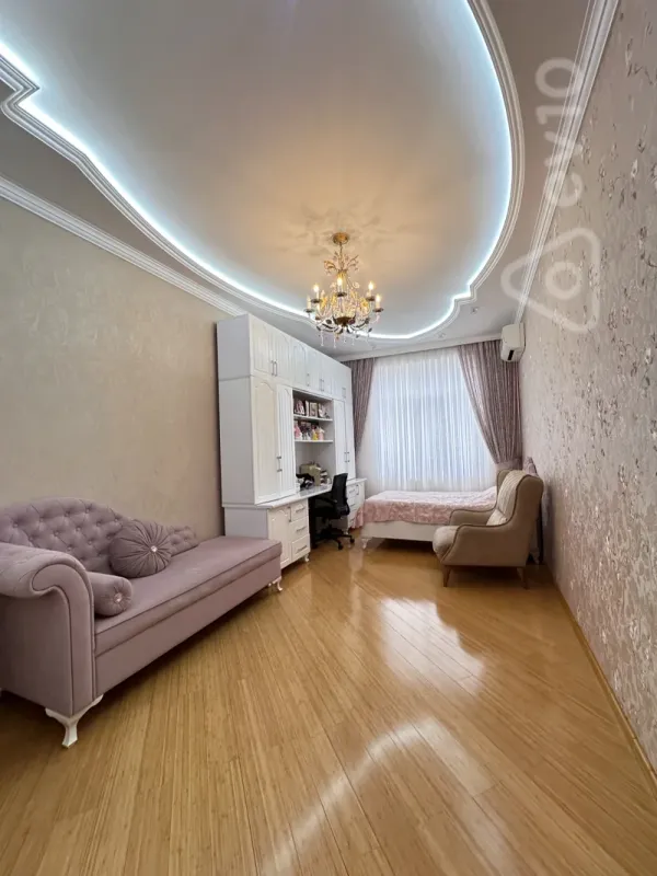 Satılır 4 otaqlı yeni tikili 183 m²