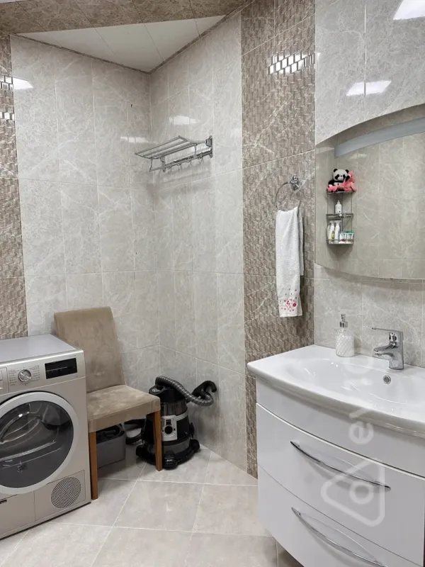 Satılır 4 otaqlı yeni tikili 183 m²