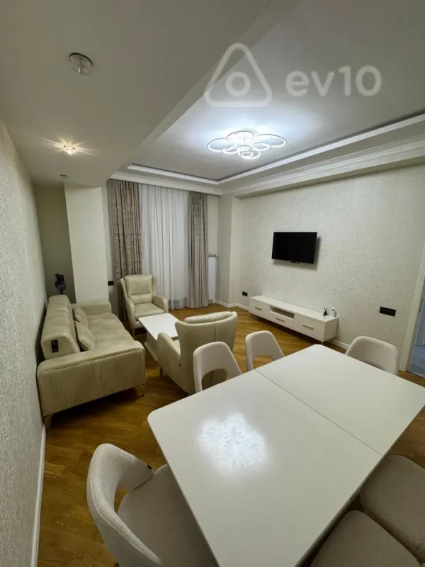 Kirayə verilir 2 otaqlı yeni tikili 65 m²