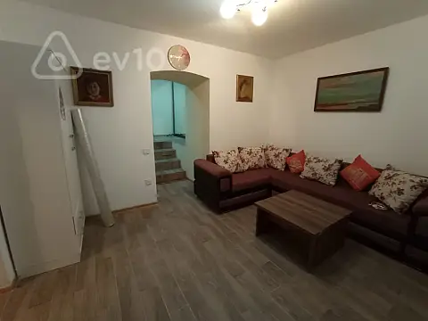 Satılır mənzil 70 m²