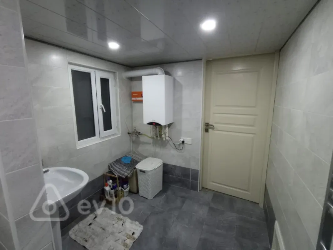 Satılır mənzil 70 m²