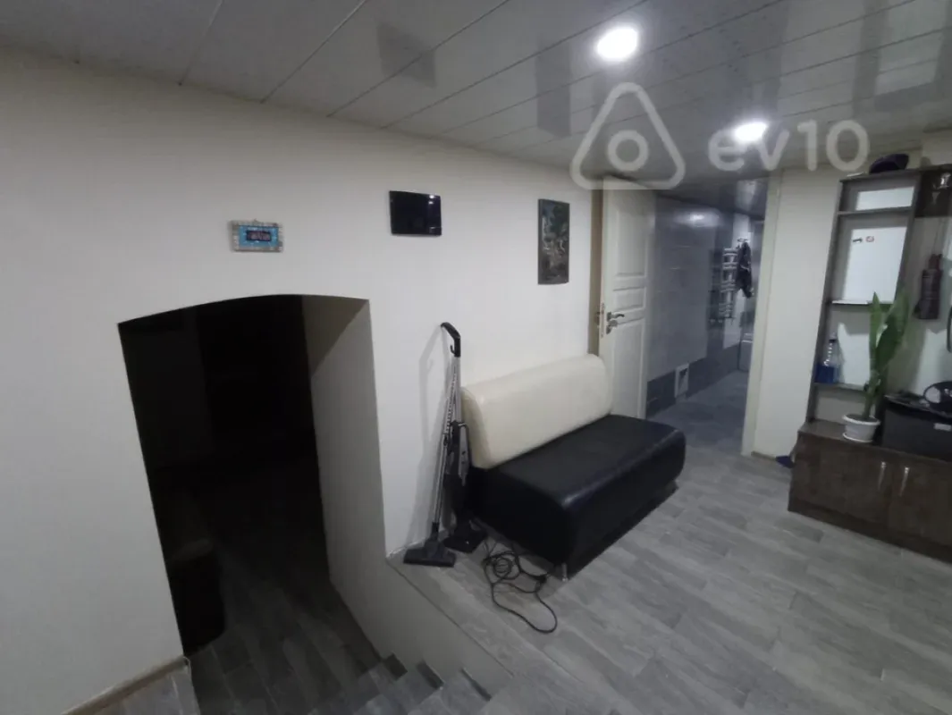 Satılır mənzil 70 m²