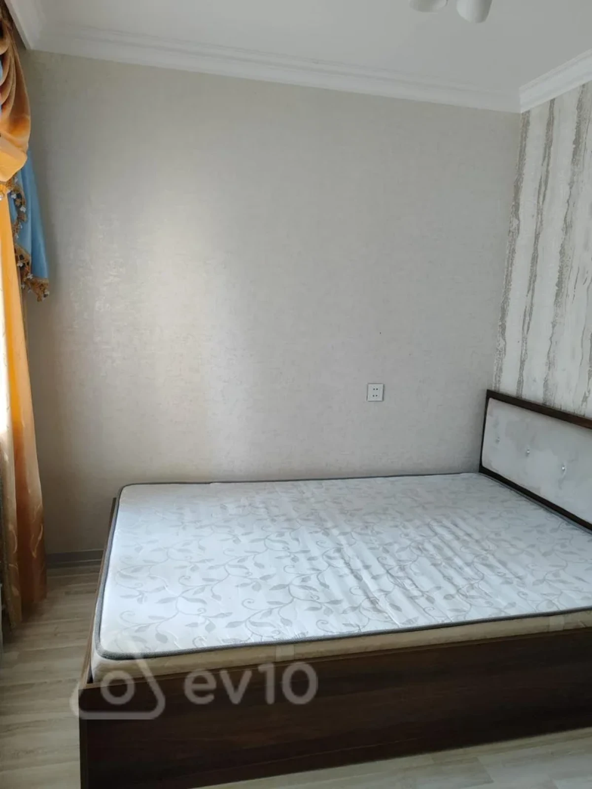 Kirayə verilir 2 otaqlı yeni tikili 60 m²