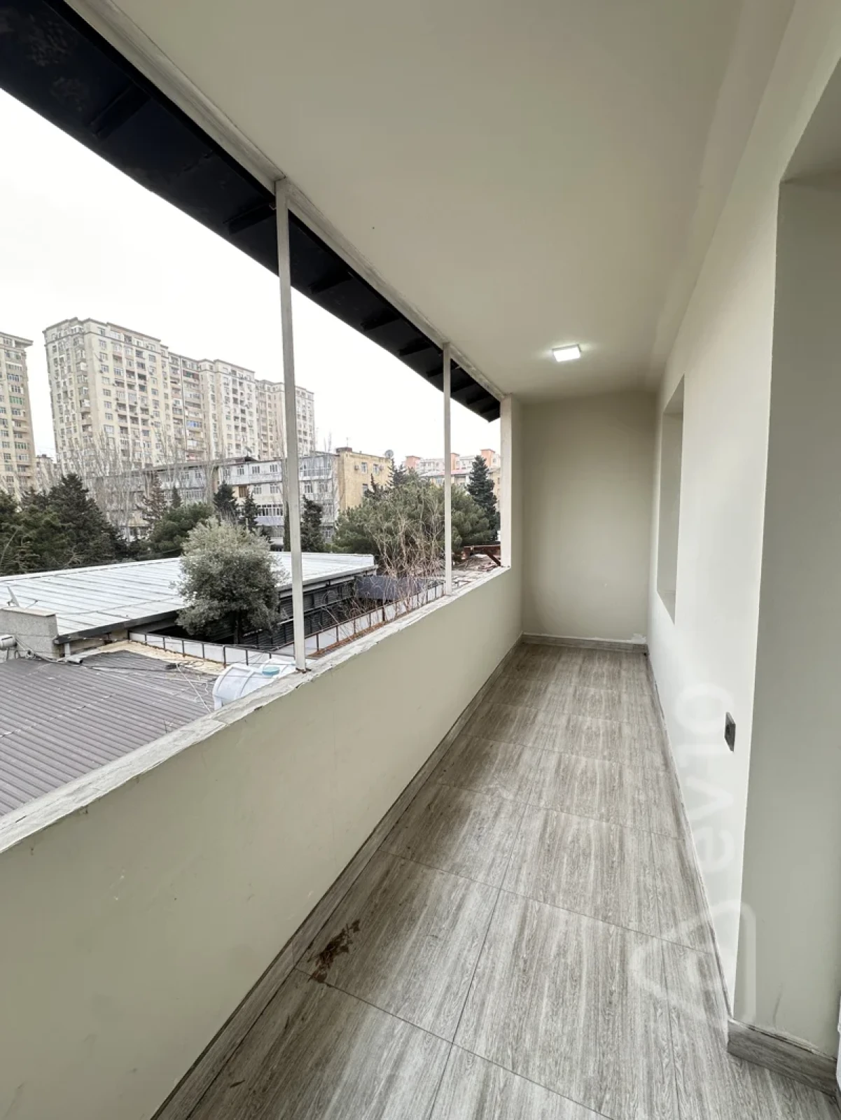 Satılır 3 otaqlı köhnə tikili 65 m²