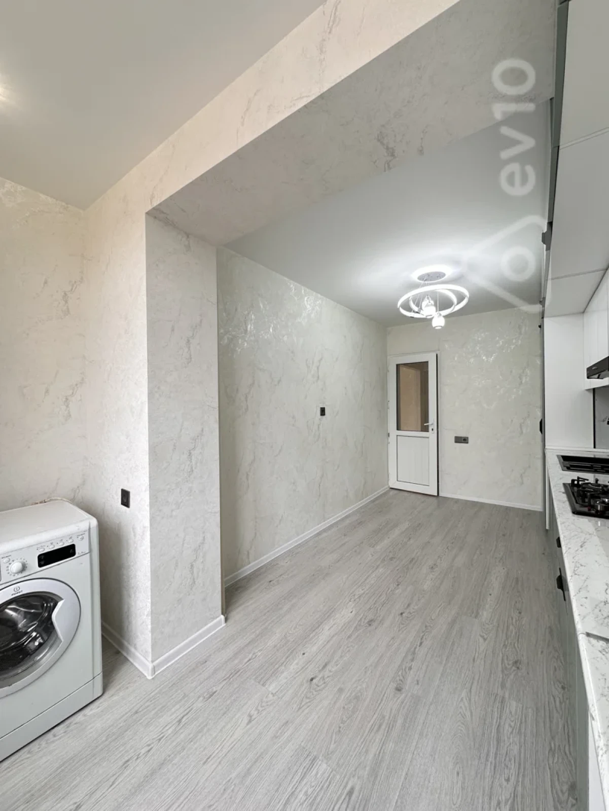 Satılır 3 otaqlı köhnə tikili 65 m²
