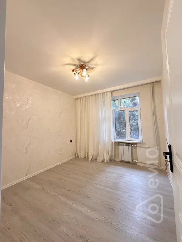 Satılır 3 otaqlı köhnə tikili 65 m²