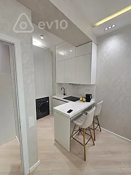 Kirayə verilir 2 otaqlı yeni tikili 56 m²