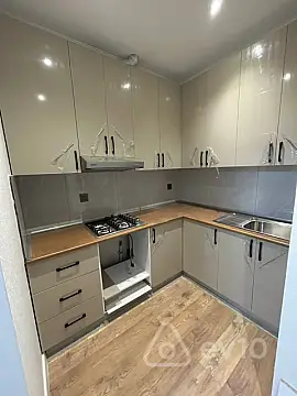 Kirayə verilir 3 otaqlı yeni tikili 90 m²