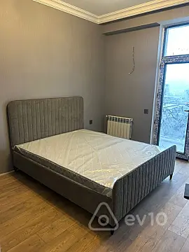 Kirayə verilir 3 otaqlı yeni tikili 90 m²