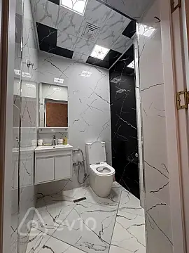 Kirayə verilir 4 otaqlı yeni tikili 180 m²