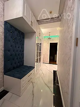 Kirayə verilir 4 otaqlı yeni tikili 180 m²