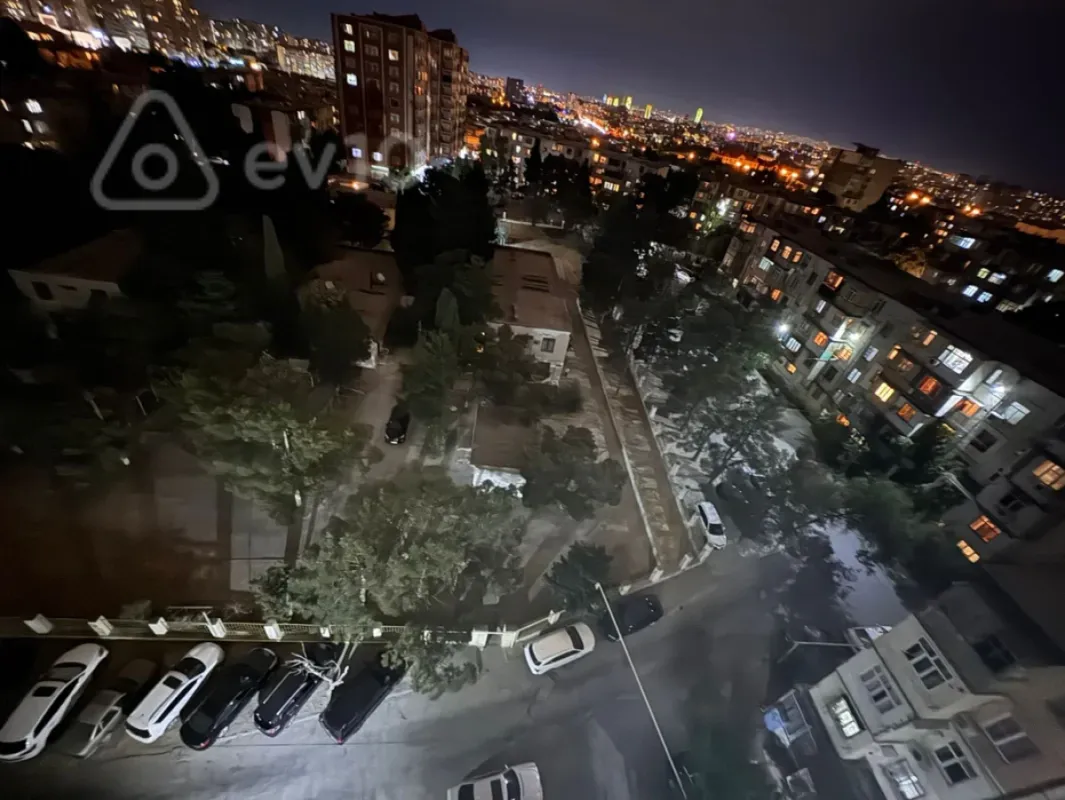 Kirayə verilir 4 otaqlı yeni tikili 180 m²