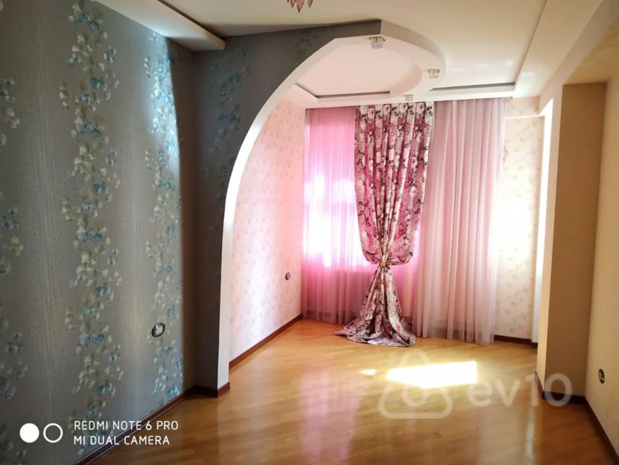 Kirayə verilir 3 otaqlı yeni tikili 105 m²