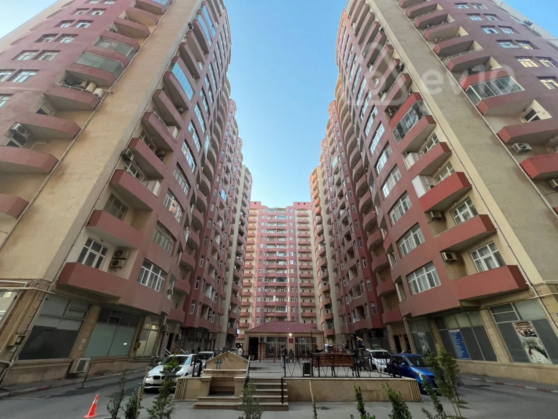 Kirayə verilir 3 otaqlı yeni tikili 105 m²