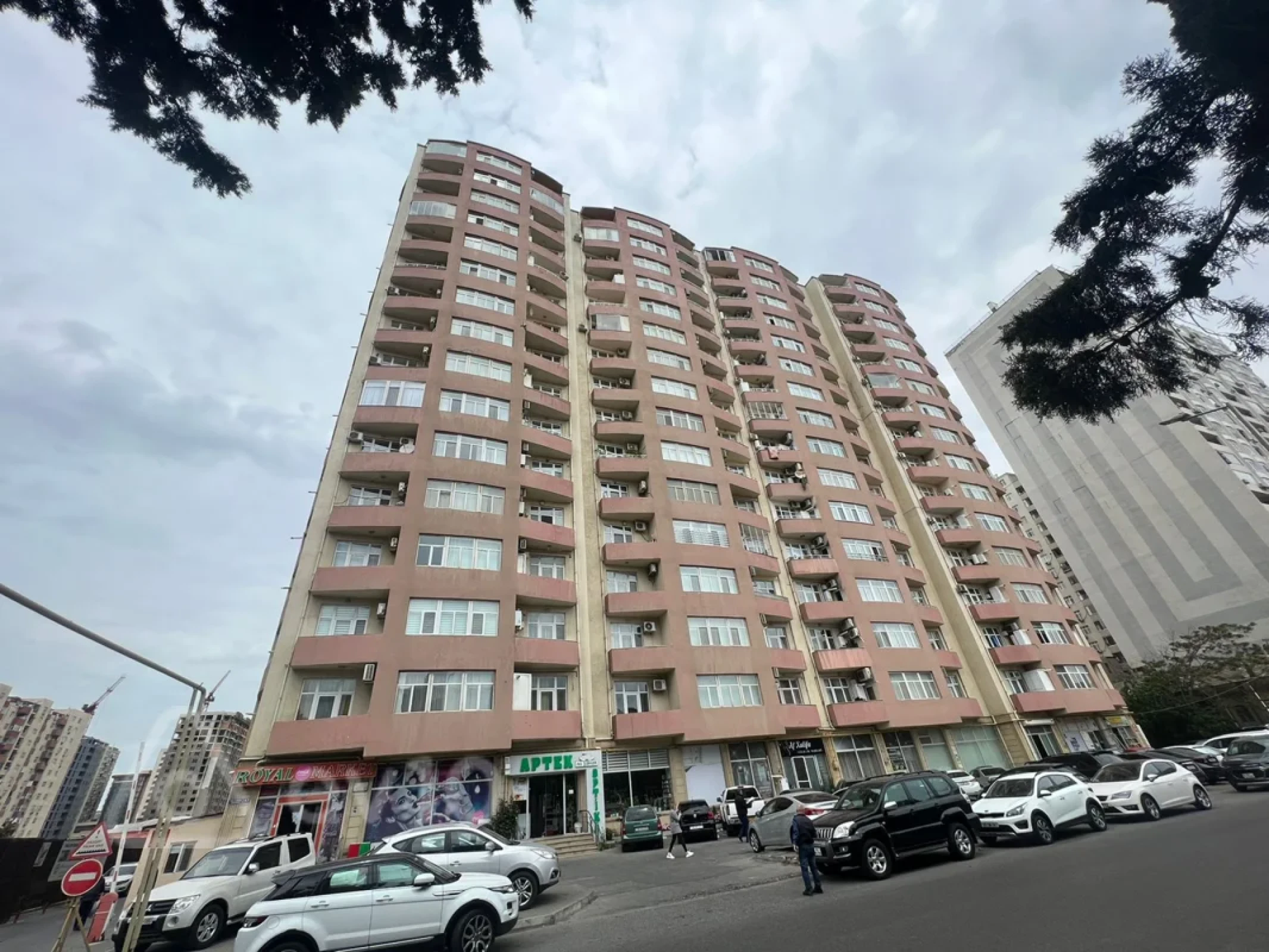 Kirayə verilir 3 otaqlı yeni tikili 105 m²