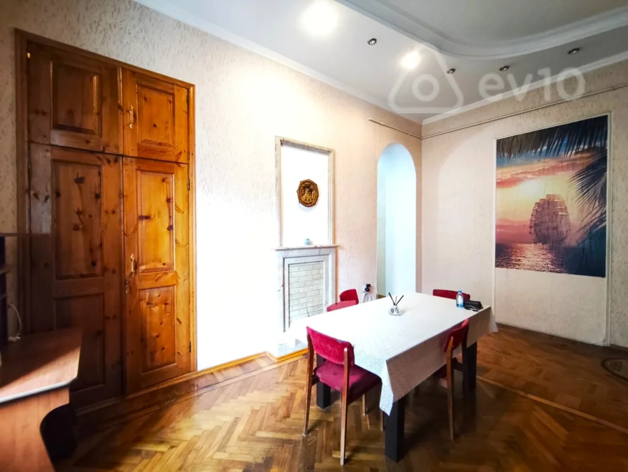 Kirayə verilir 4 otaqlı köhnə tikili 120 m²