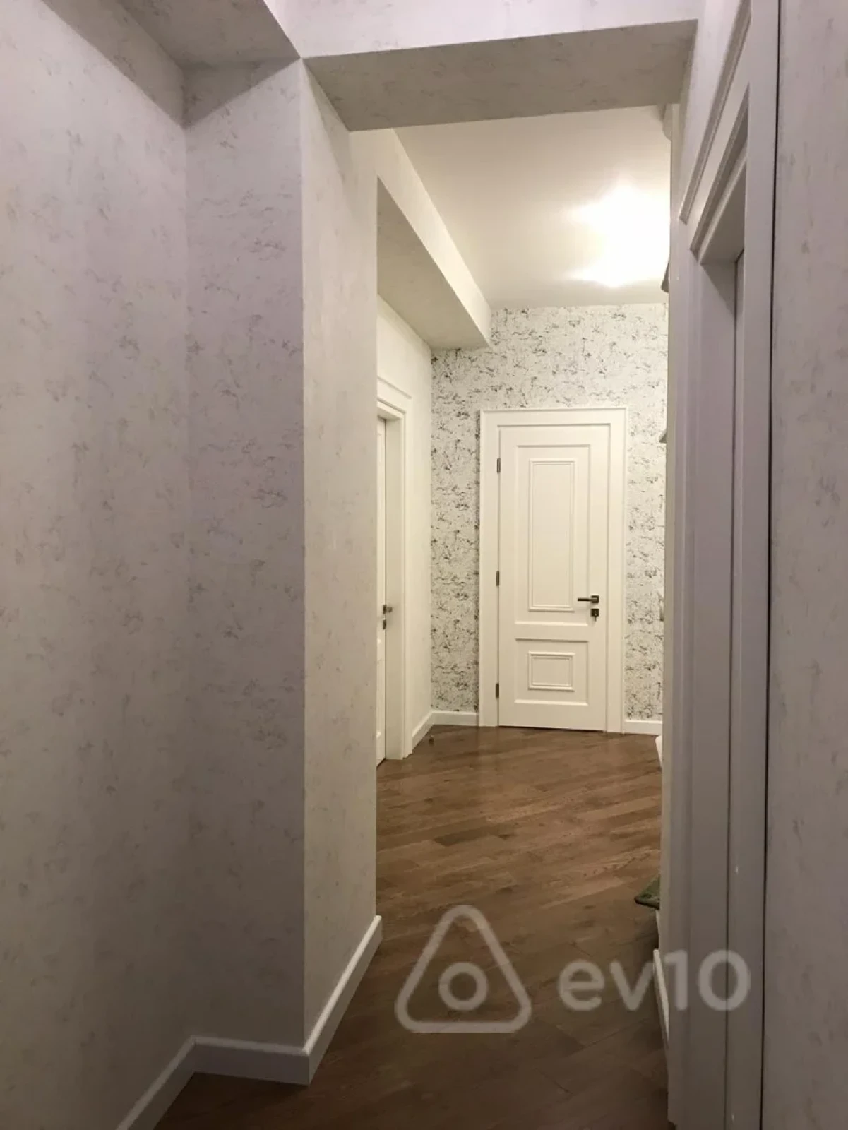 Satılır 3 otaqlı yeni tikili 105 m²