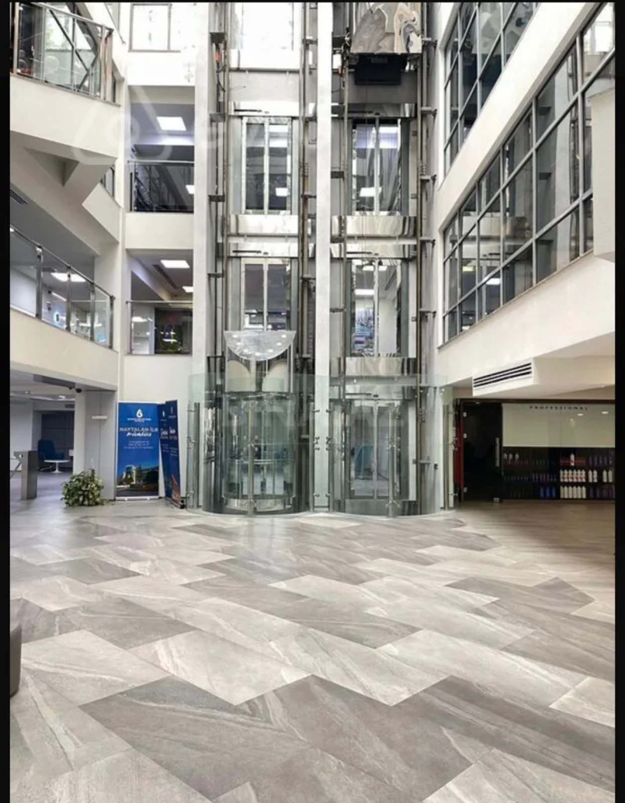 Satılır 3 otaqlı yeni tikili 105 m²