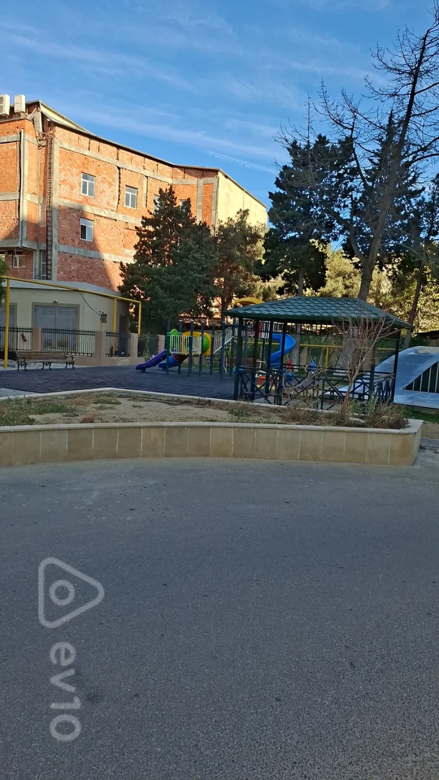 Satılır 2 otaqlı yeni tikili 47 m²