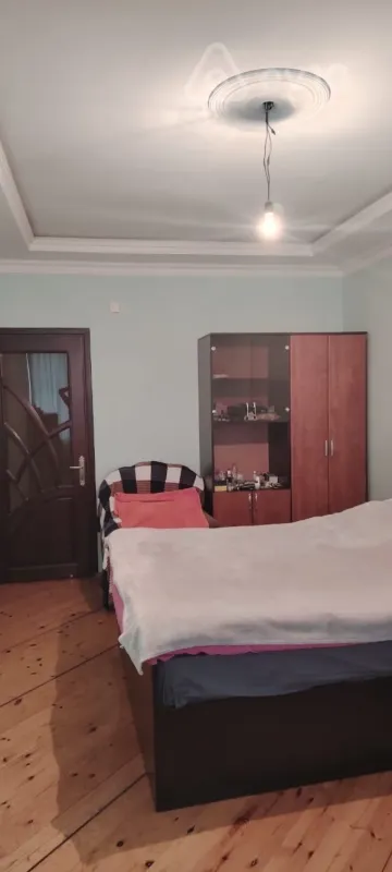 Kirayə verilir 2 otaqlı yeni tikili 80 m²