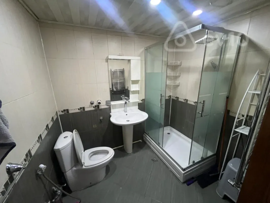 Kirayə verilir 3 otaqlı yeni tikili 65 m²