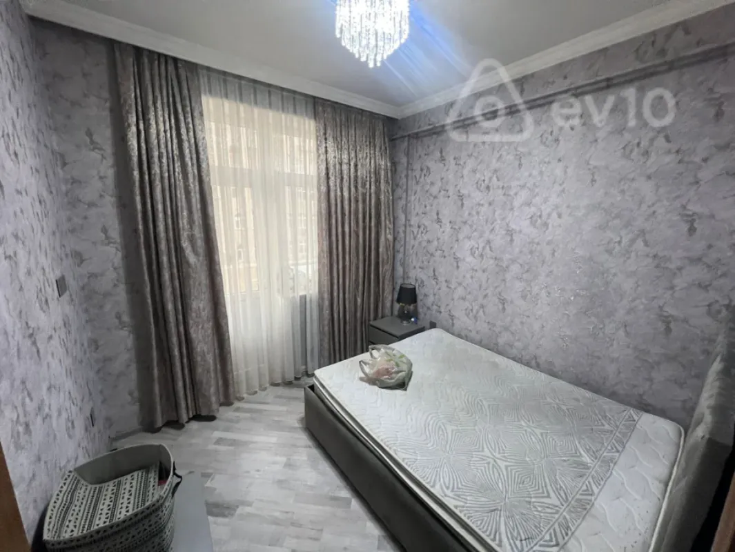 Kirayə verilir 3 otaqlı yeni tikili 65 m²