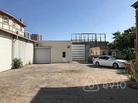 Kirayə verilir mənzil 230 m²