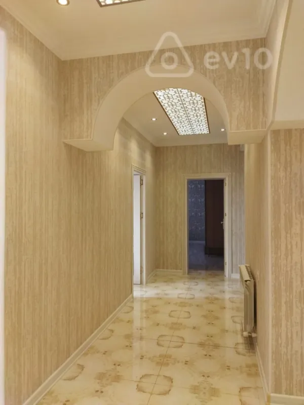 Kirayə verilir 3 otaqlı yeni tikili 110 m²