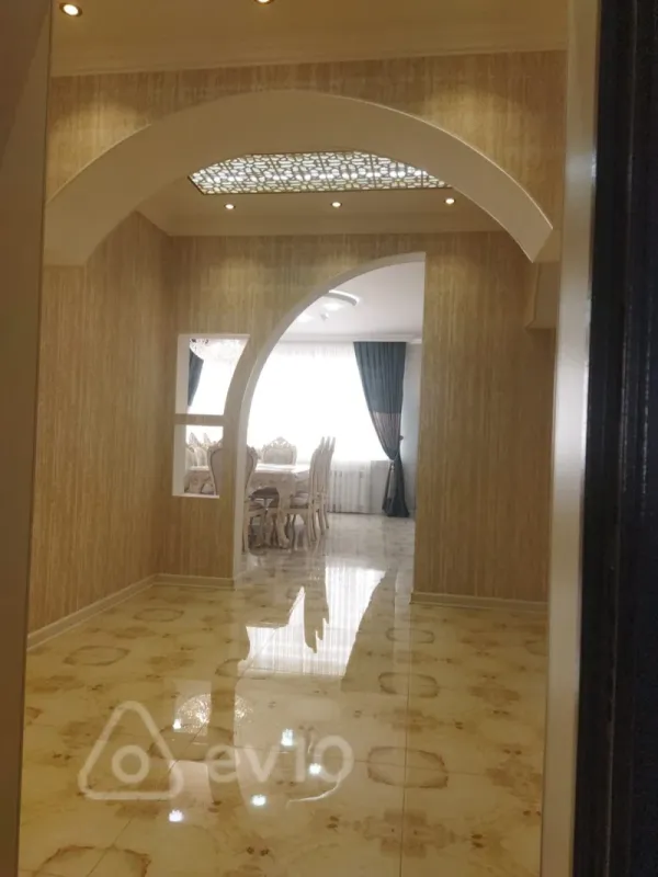 Kirayə verilir 3 otaqlı yeni tikili 110 m²