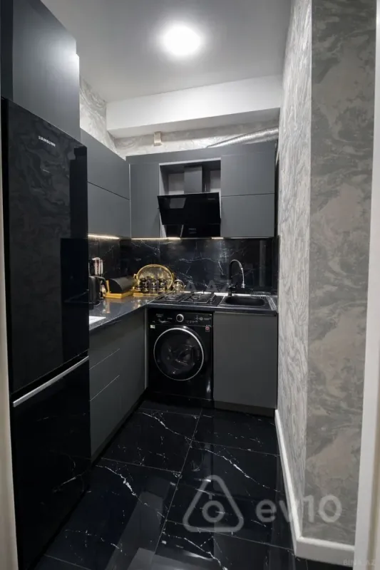 Kirayə verilir 2 otaqlı yeni tikili 73 m²